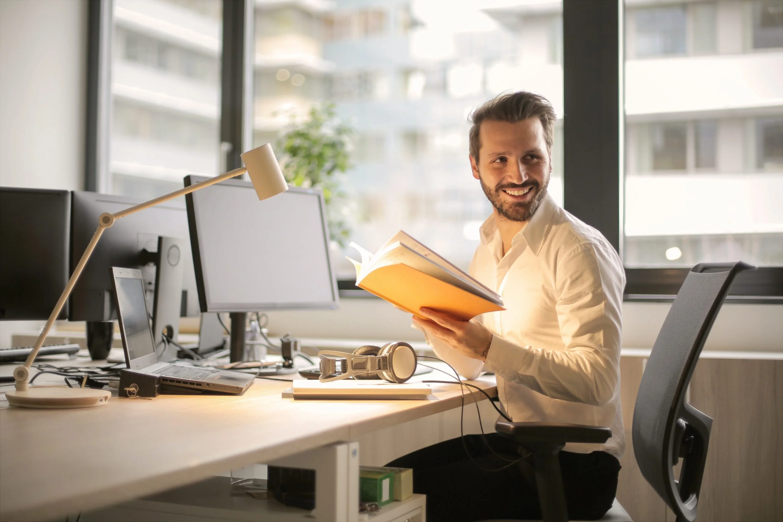 Ihr Leitfaden zur Mitarbeiterbindung — so schaffen Sie ein loyales und engagiertes Team